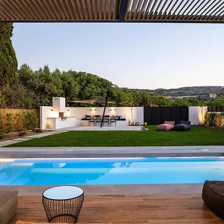Physis - Metal & Wood Villa