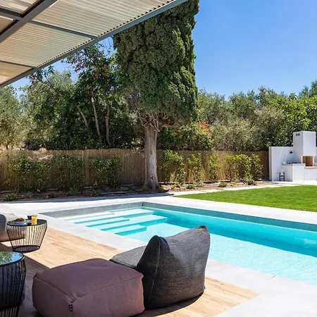 Villa Physis - Metal & Wood *